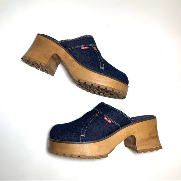 skechers platform clogs